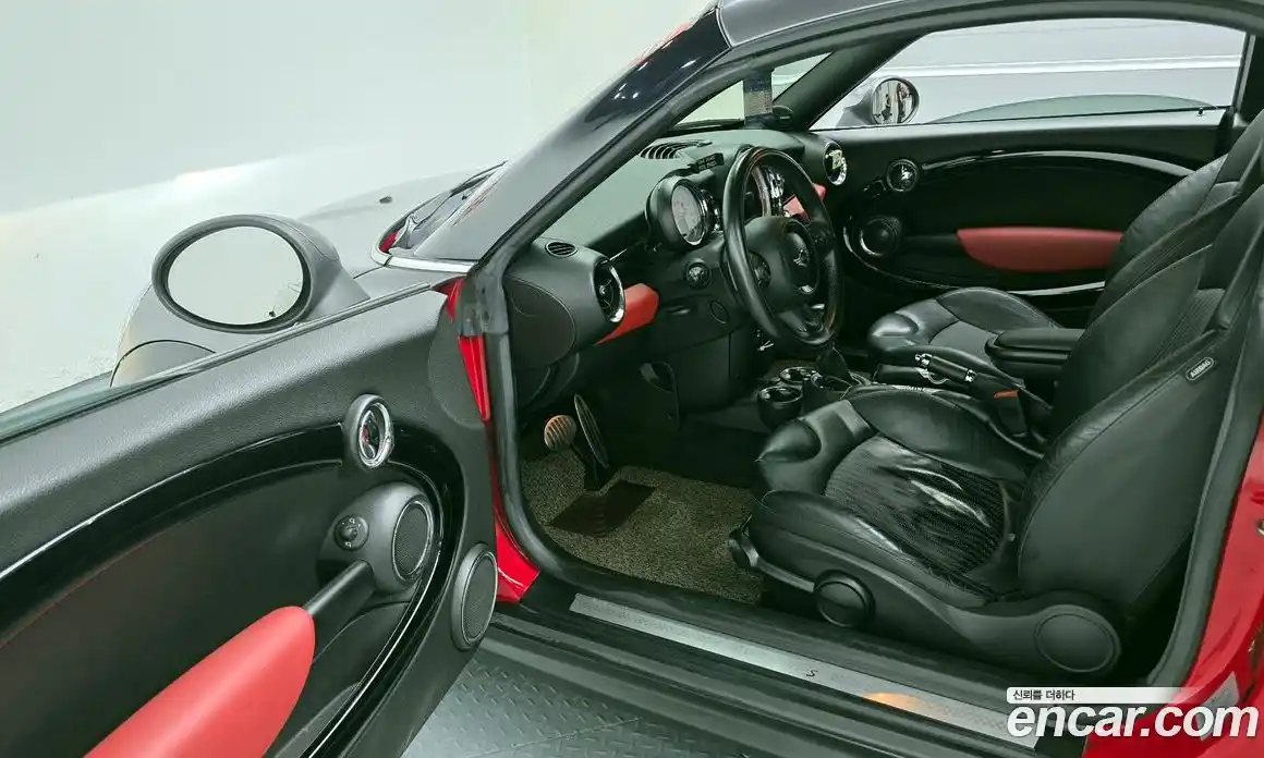 Mini Coupe 2012 1.6 Автомат в Москве № 198425, фото 6