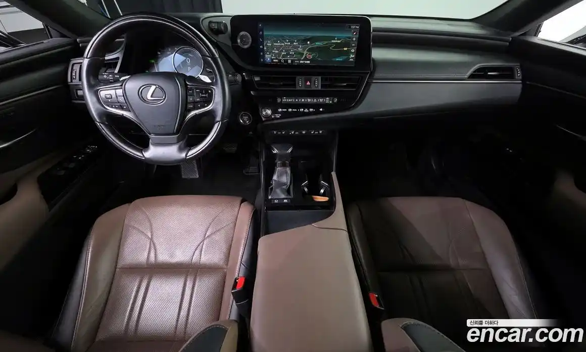 Lexus ES 2023 2.5 Автомат в Москве № 198897, фото 15