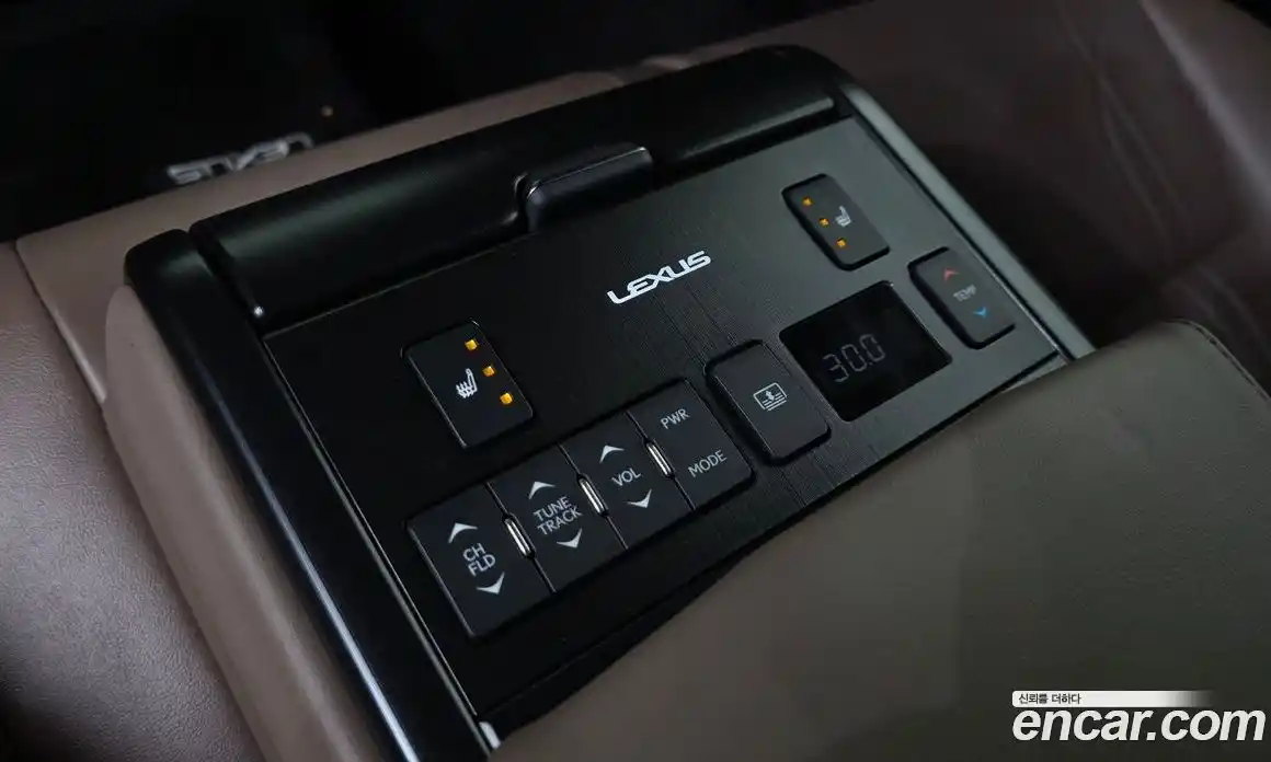 Lexus ES 2023 2.5 Автомат в Москве № 198897, фото 18