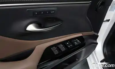 Lexus ES 2023 2.5 Автомат в Москве № 198897, миниатюра 8