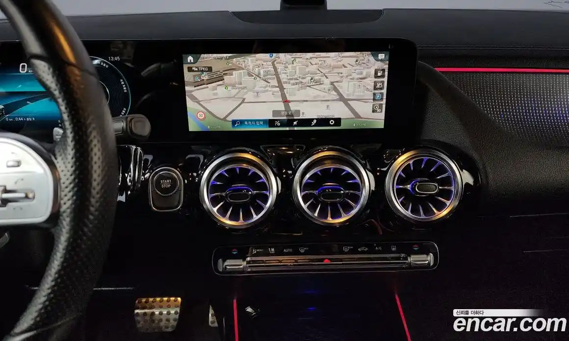 Mercedes-Benz EQA 2022 0.2 Автомат в Москве № 205417, фото 14