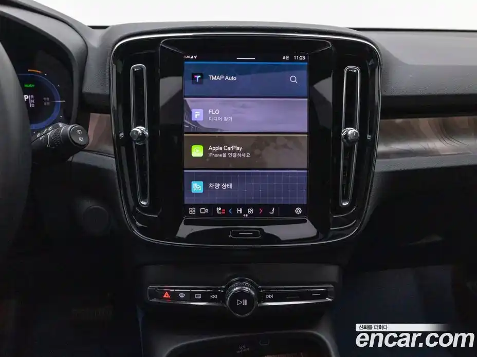 Volvo XC40 2024 Автомат в Москве № 205538, фото 16