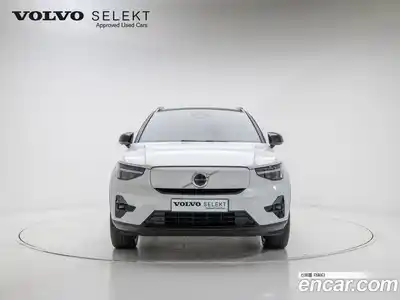 Volvo XC40 2024 Автомат в Москве № 205538, миниатюра 2