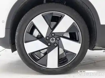 Volvo XC40 2024 Автомат в Москве № 205538, миниатюра 5