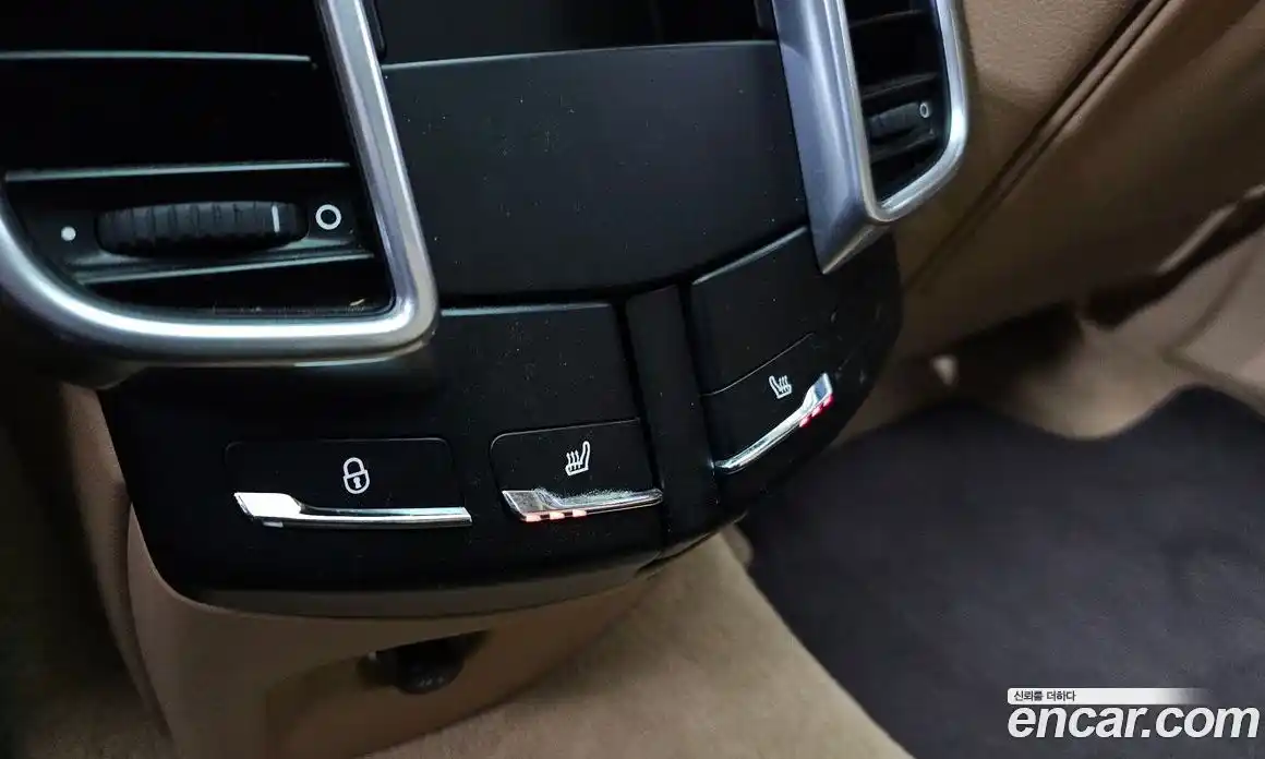 Porsche Cayenne 2016 3.6 Автомат в Москве № 213274, фото 14