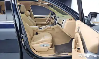 Porsche Cayenne 2016 3.6 Автомат в Москве № 213274, миниатюра 3