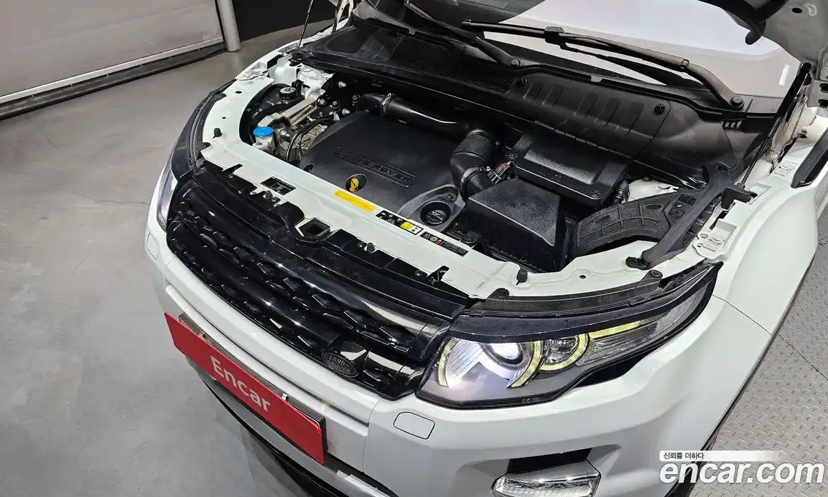 Land Rover Range-Rover Evoque 2013 2.2 Автомат в Москве № 213424, фото 19