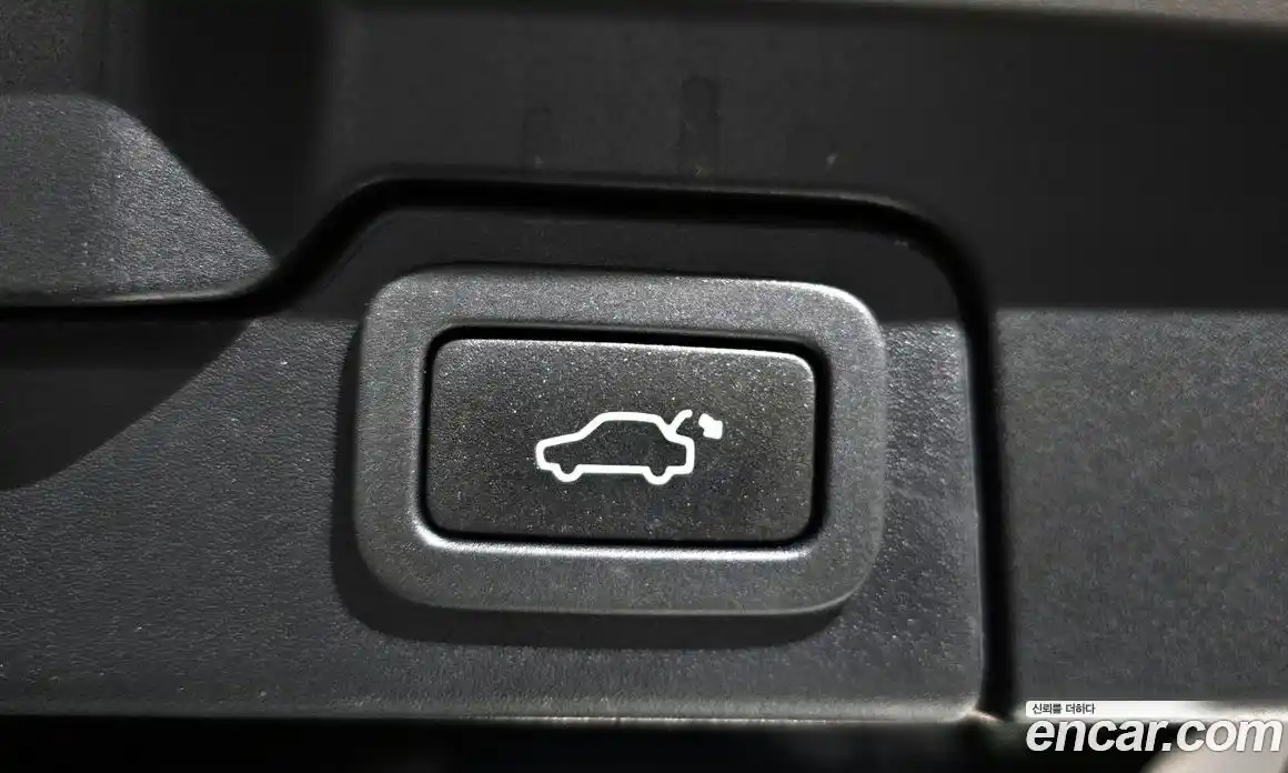 Land Rover Range-Rover Evoque 2013 2.2 Автомат в Москве № 213424, фото 6