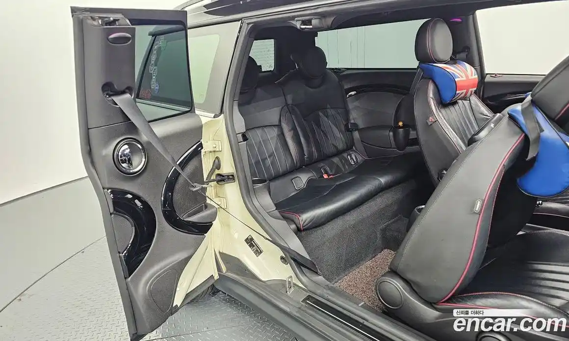 Mini Clubman 2012 1.6 Автомат в Москве № 214406, фото 11