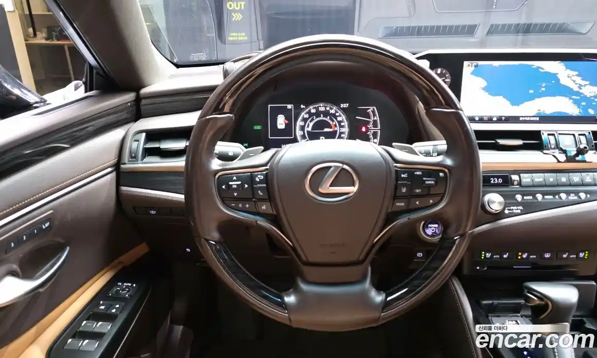 Lexus ES 2021 2.5 Автомат в Москве № 214627, фото 13