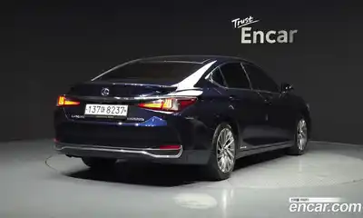 Lexus ES 2021 2.5 Автомат в Москве № 214627, миниатюра 2