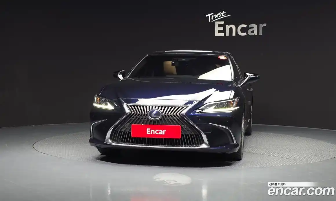 Lexus ES 2021 2.5 Автомат в Москве № 214627, фото 3