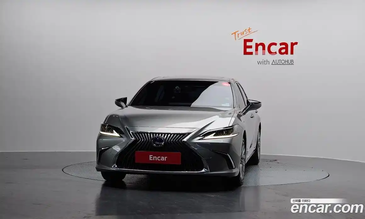Lexus ES 2020 2.5 Автомат в Москве № 214658, фото 6