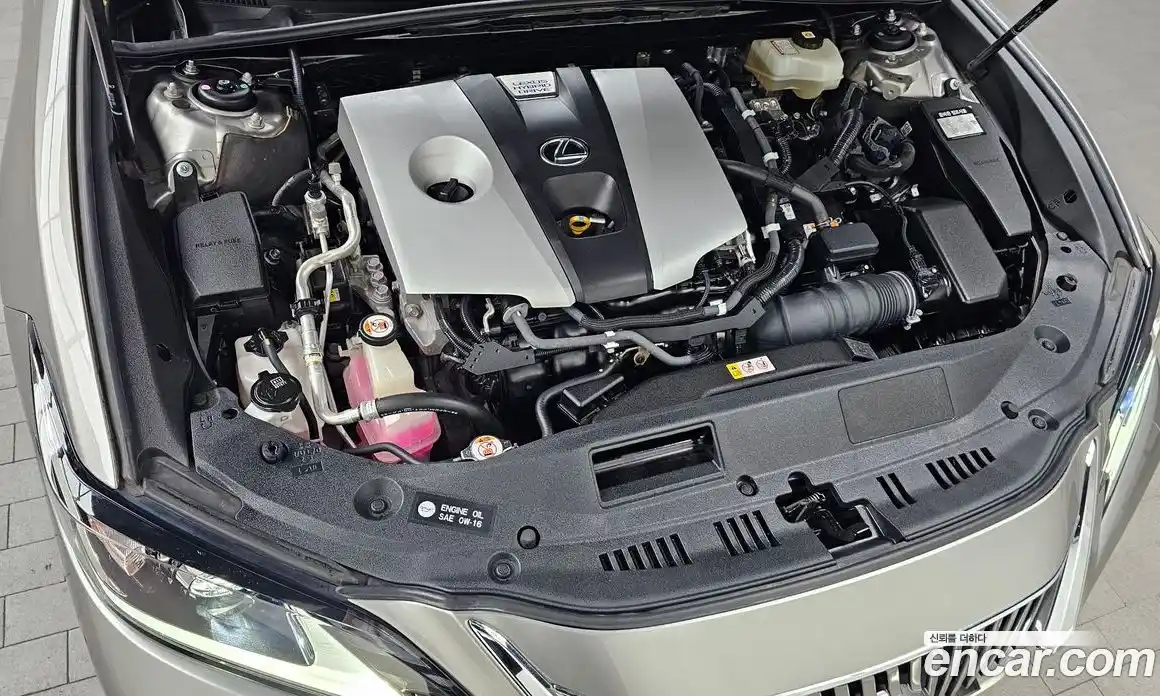 Lexus ES 2020 2.5 Автомат в Москве № 214658, фото 7