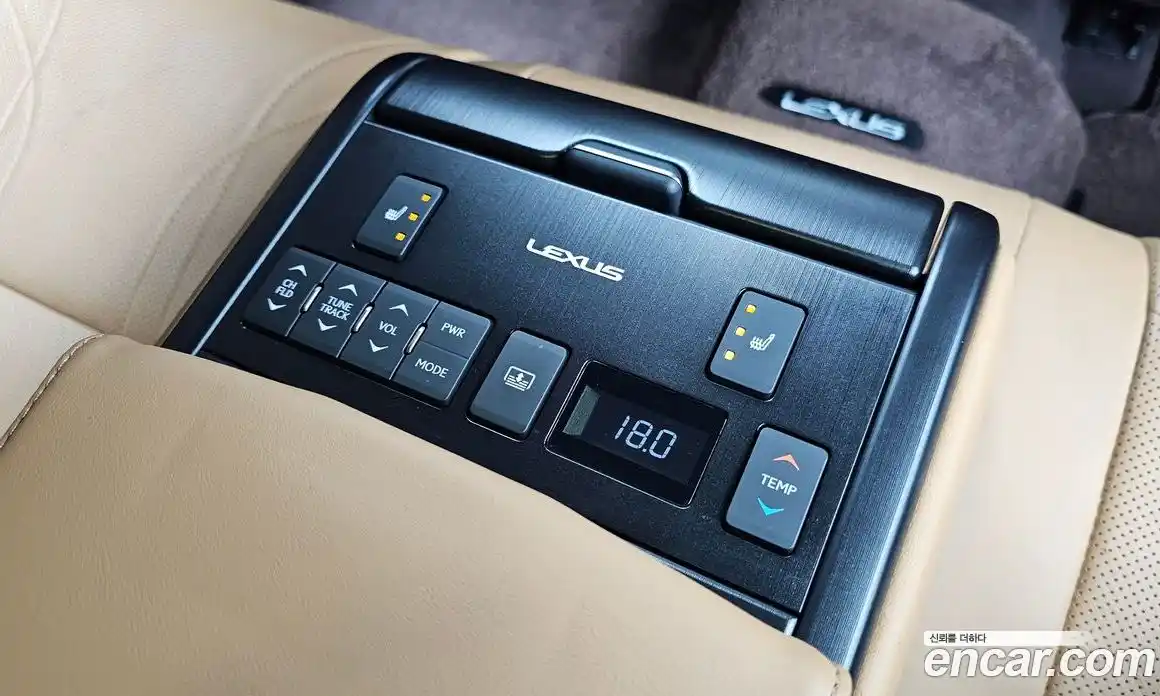 Lexus ES 2020 2.5 Автомат в Москве № 214658, фото 8