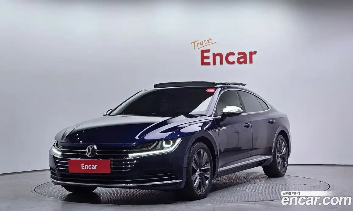 Volkswagen Arteon 2018 2.0 Автомат в Москве № 214954, фото 1