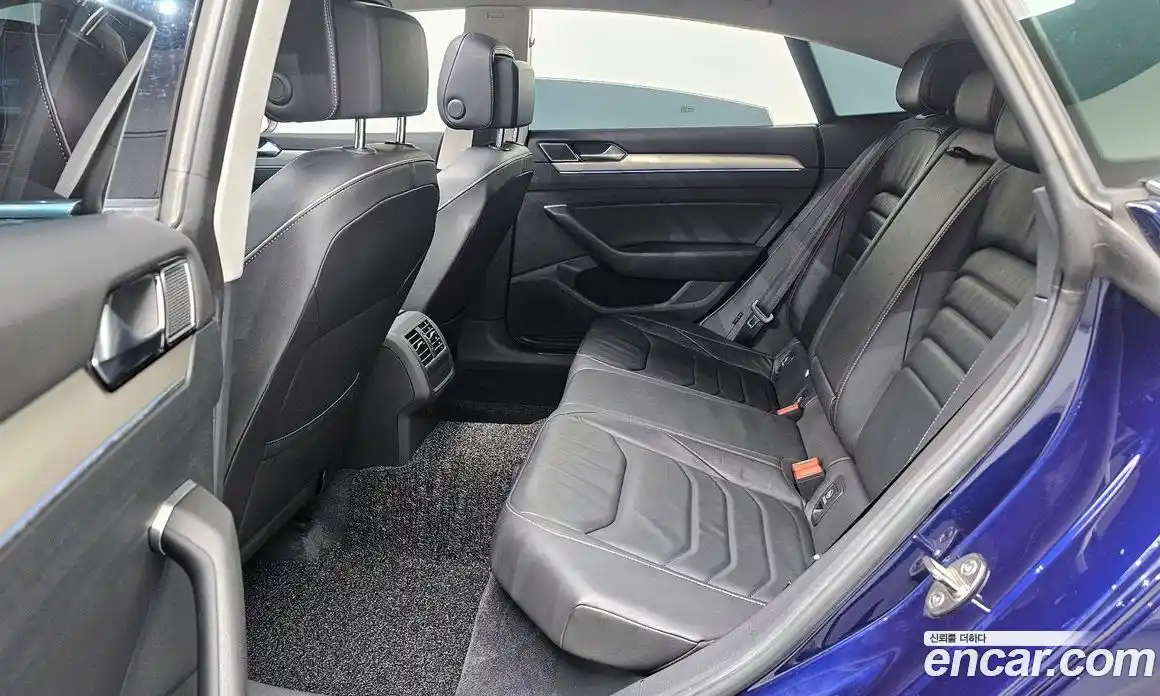 Volkswagen Arteon 2018 2.0 Автомат в Москве № 214954, фото 5