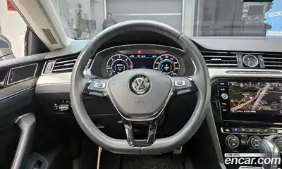 Volkswagen Arteon 2018 2.0 Автомат в Москве № 214954, миниатюра 6