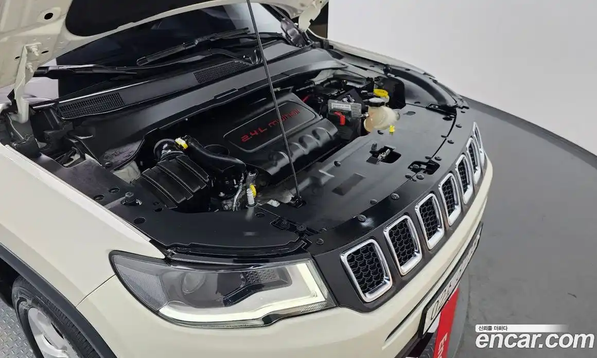 Jeep Compass 2018 2.4 Автомат в Москве № 215451, фото 13