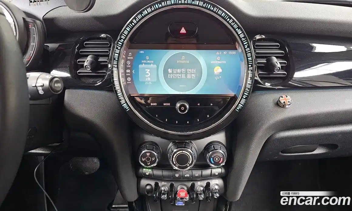 Mini Cooper 2022 1.5 Автомат в Москве № 216346, фото 14