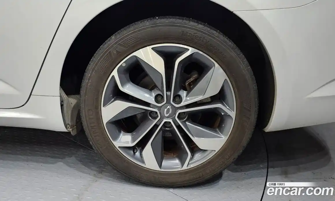 Renault SM6 2020 2.0 Автомат в Москве № 220521, фото 17