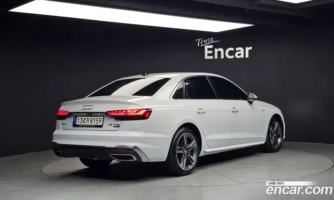 Audi A4 2021 2.0 Автомат в Москве № 224340, фото 9