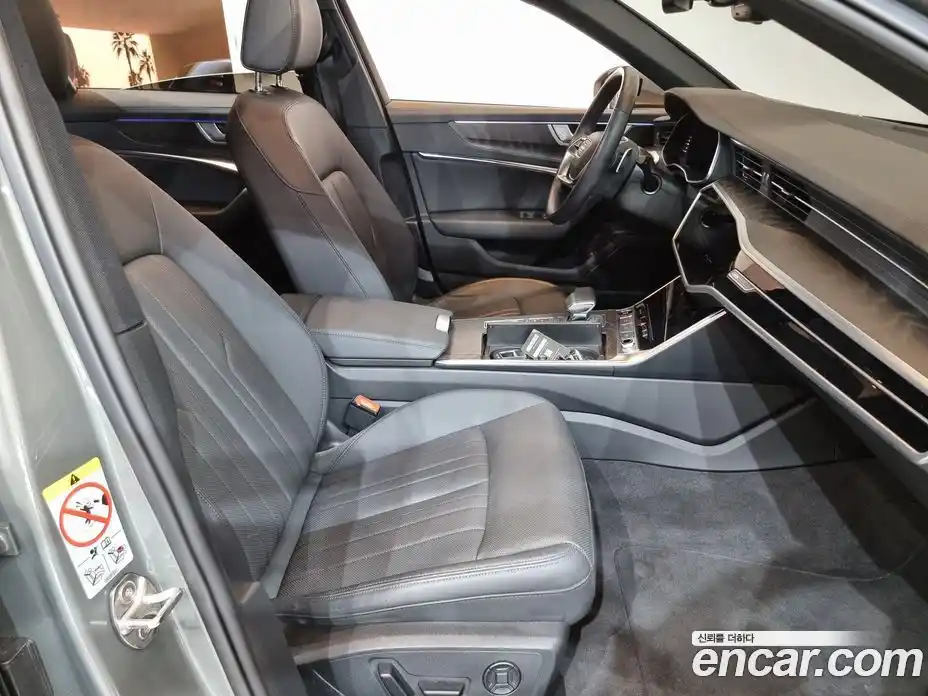 Audi A6 2023 2.0 Автомат в Москве № 230343, фото 10