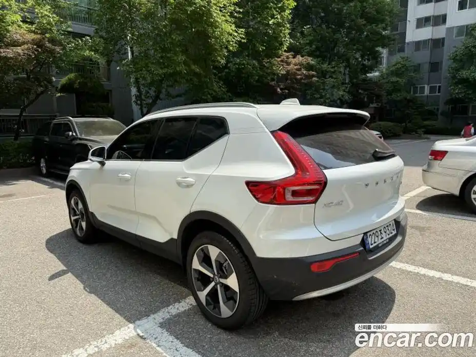Volvo XC40 2024 2.0 Автомат в Москве № 230829, фото 5