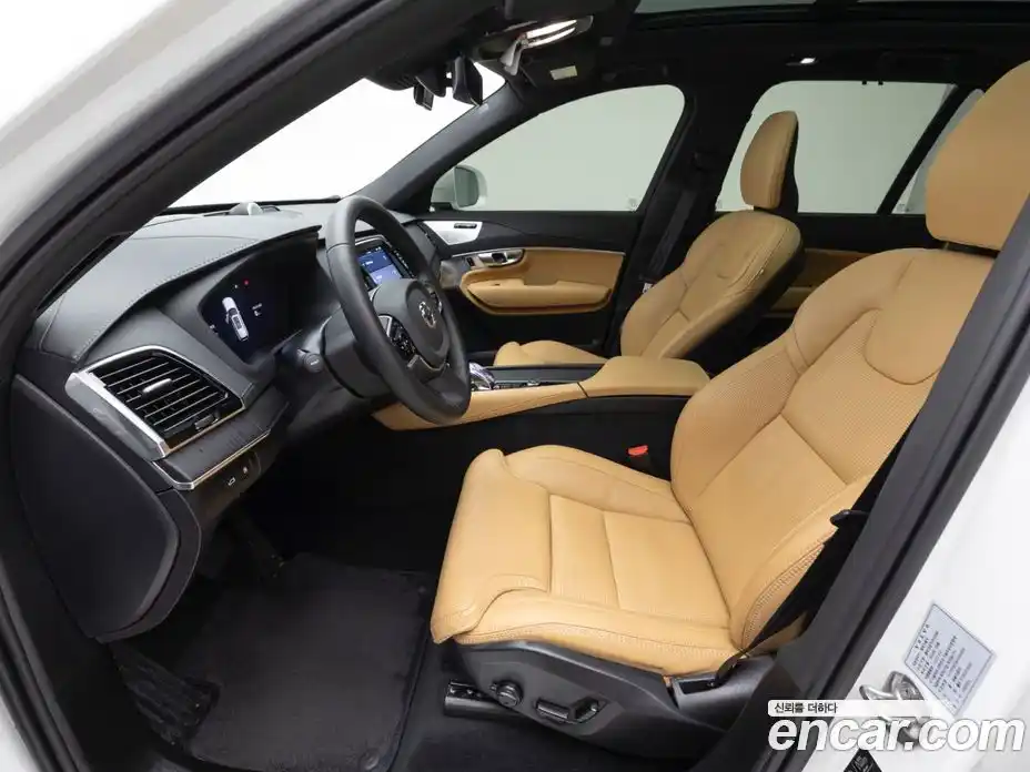 Volvo XC90 2024 2.0 Автомат в Москве № 230888, фото 9