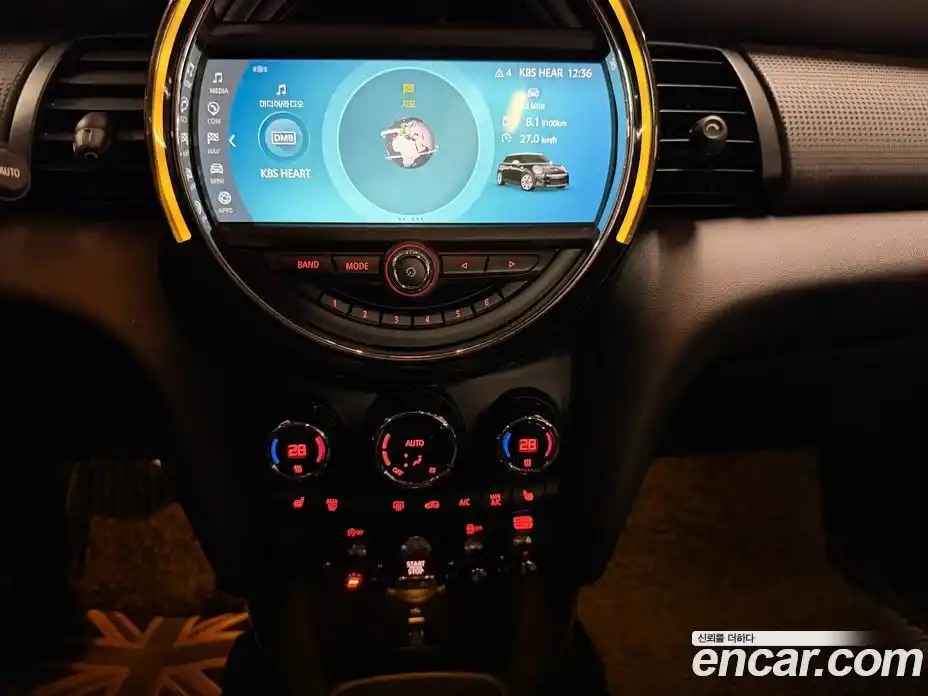 Mini Cooper 2021 1.5 Автомат в Москве № 231458, фото 10