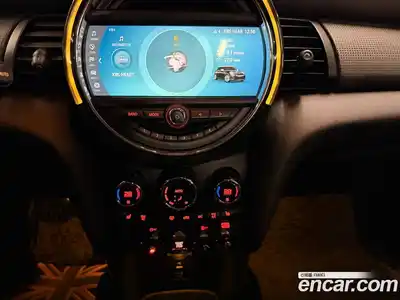 Mini Cooper 2021 1.5 Автомат в Москве № 231458, миниатюра 10