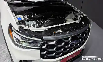 Ford Explorer 2025 2.3 Автомат в Москве № 233061, миниатюра 6