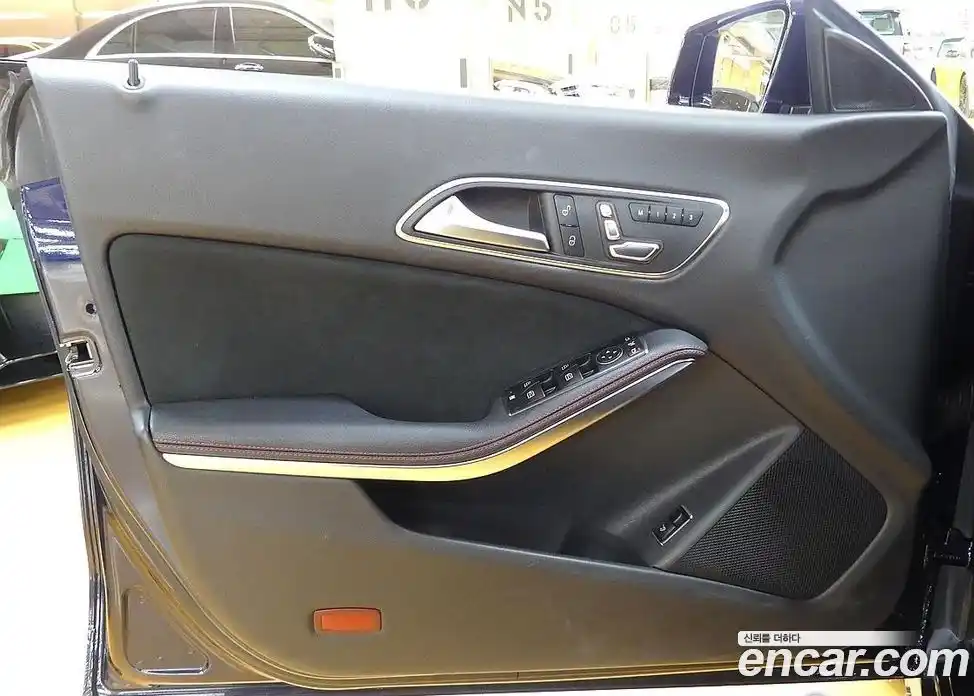 Mercedes-Benz CLA-Class 2018 2.0 Автомат в Москве № 240193, фото 11