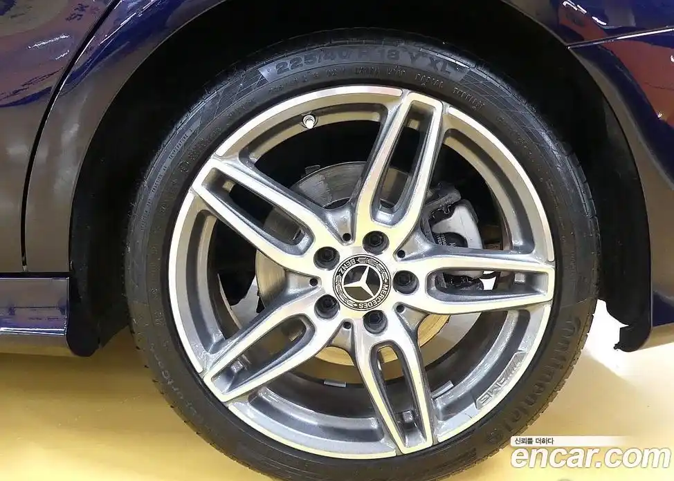 Mercedes-Benz CLA-Class 2018 2.0 Автомат в Москве № 240193, фото 9