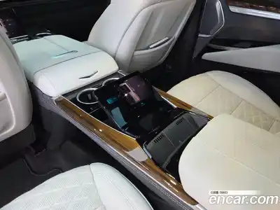 Cadillac Escalade 2025 6.2 Автомат в Москве № 256498, миниатюра 12