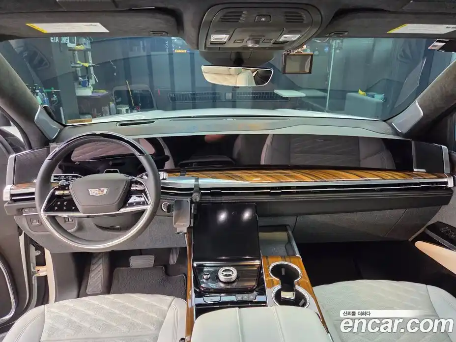 Cadillac Escalade 2025 6.2 Автомат в Москве № 256498, фото 13