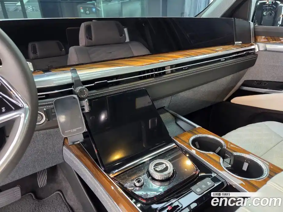 Cadillac Escalade 2025 6.2 Автомат в Москве № 256498, фото 14