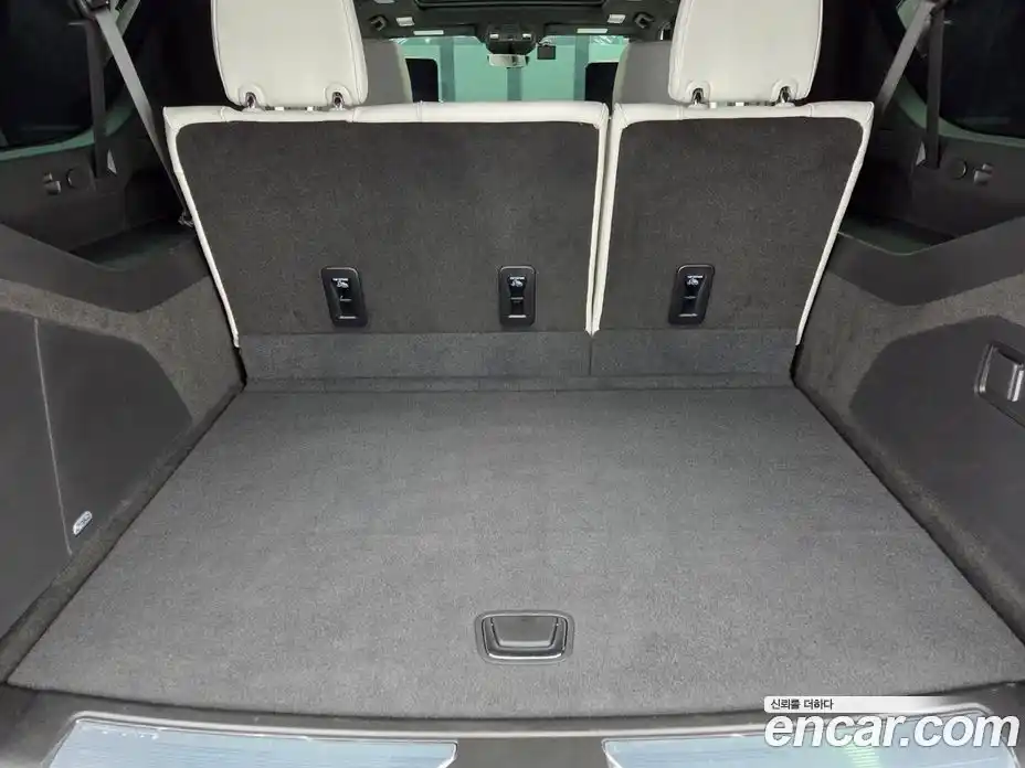 Cadillac Escalade 2025 6.2 Автомат в Москве № 256498, фото 18