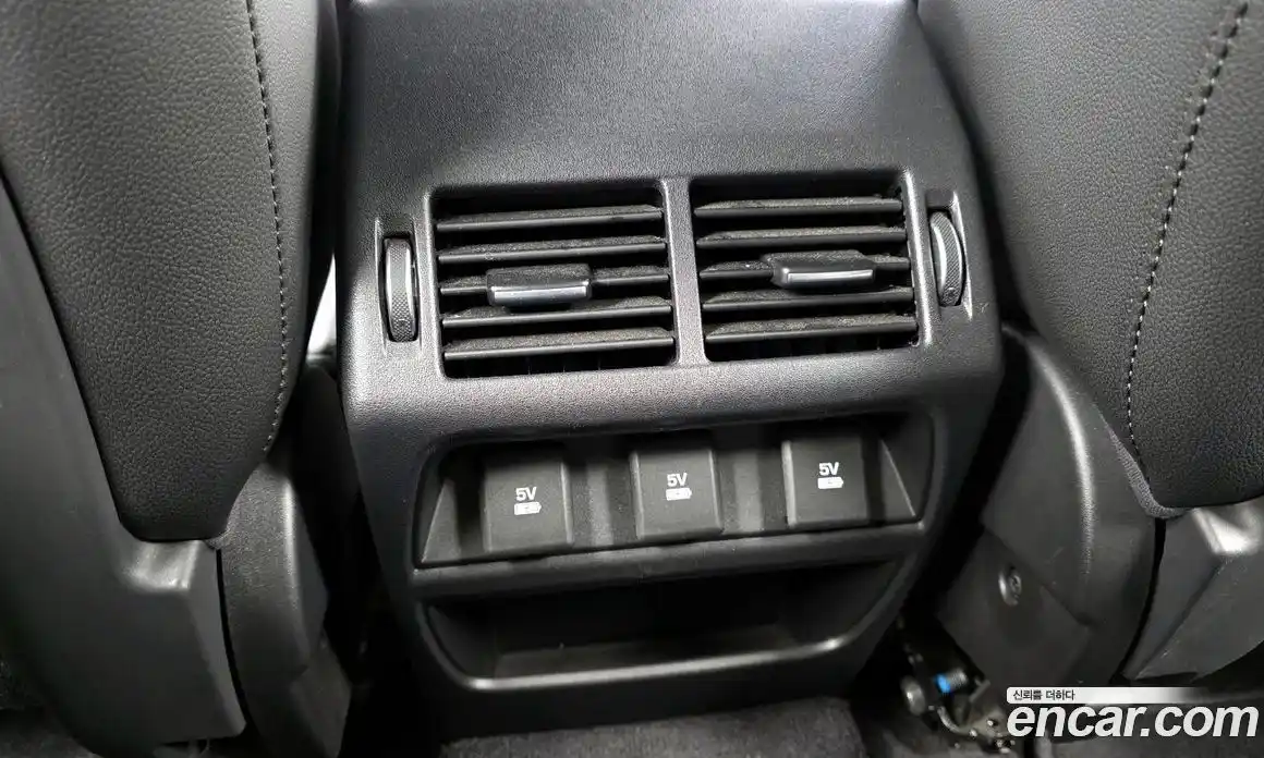 Jaguar E-Pace 2018 2.0 Автомат в Москве № 262114, фото 18