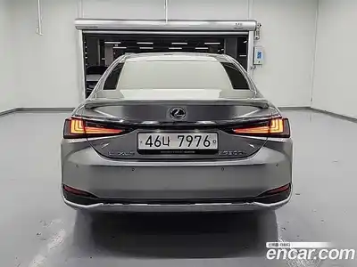 Lexus ES 2019 2.5 Автомат в Москве № 275600, миниатюра 4