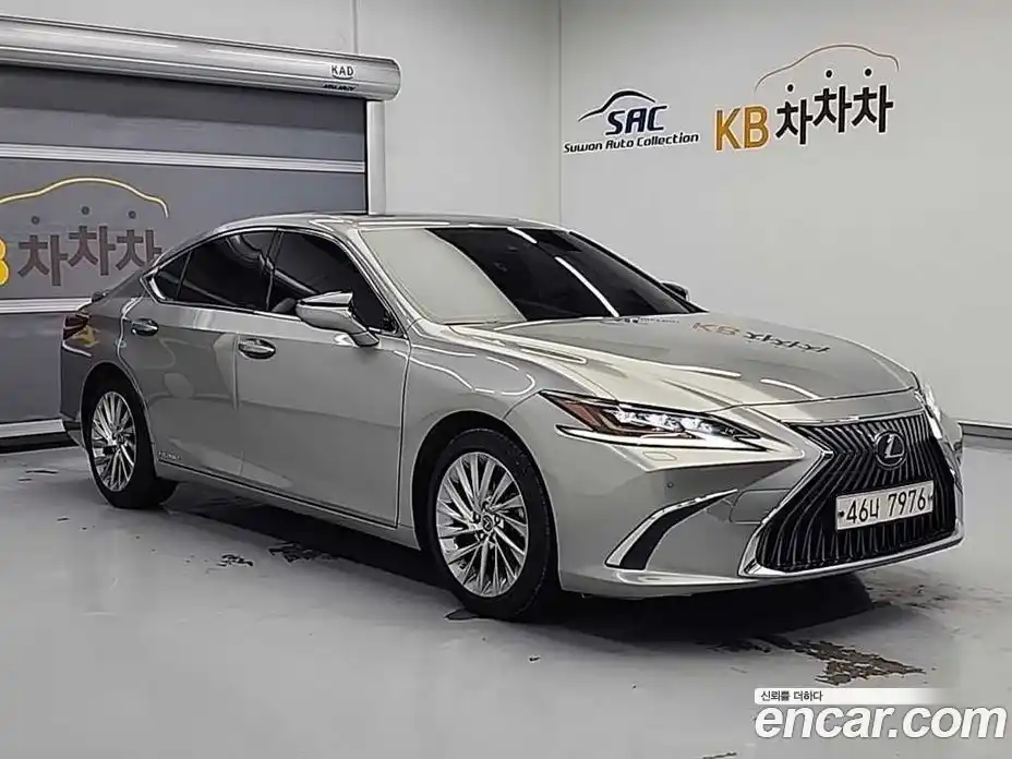 Lexus ES 2019 2.5 Автомат в Москве № 275600, фото 5