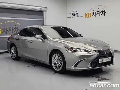Lexus ES 2019 2.5 Автомат в Москве № 275600, миниатюра 5