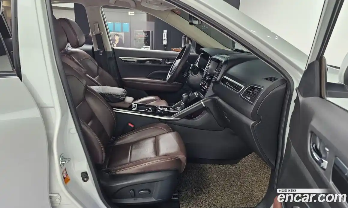 Renault QM6 2017 2.0 Автомат в Москве № 276513, фото 4