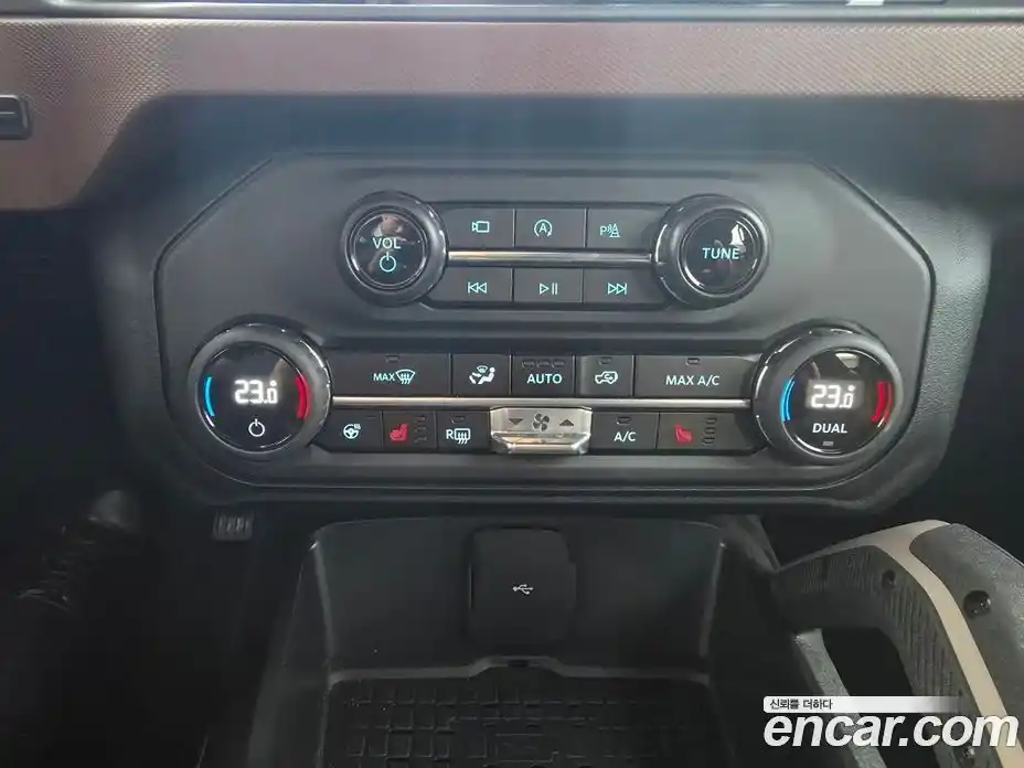 Ford Bronco 2024 2.3 Автомат в Москве № 284166, фото 17