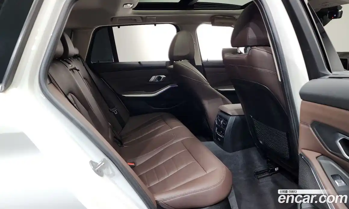 BMW 3-Series 2022 2.0 Автомат в Москве № 291956, фото 15