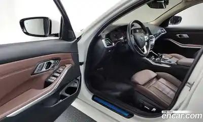 BMW 3-Series 2022 2.0 Автомат в Москве № 291956, миниатюра 10