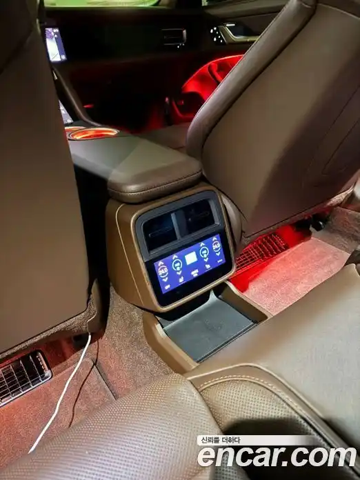 Porsche Taycan 2025 Автомат в Москве № 297325, фото 19