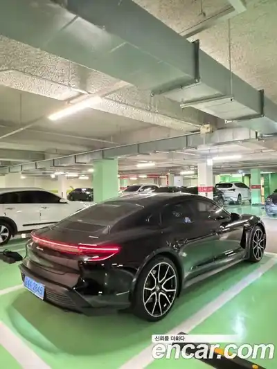 Porsche Taycan 2025 Автомат в Москве № 297325, миниатюра 5