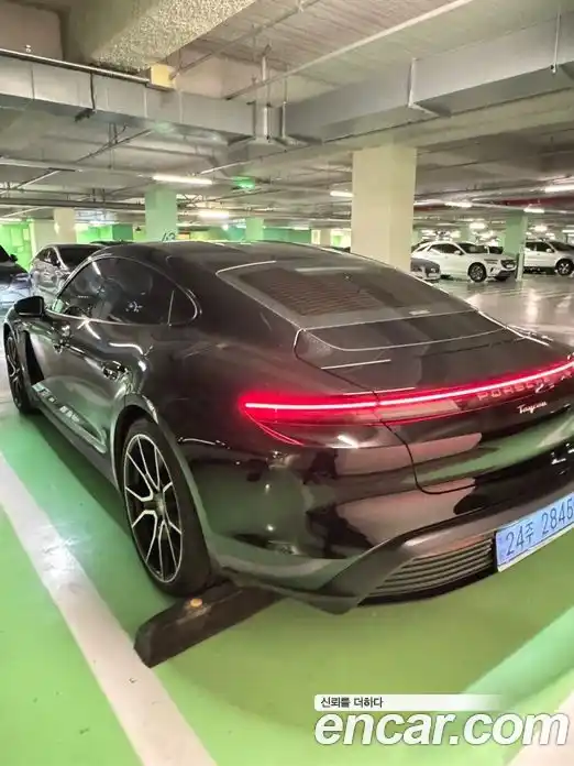 Porsche Taycan 2025 Автомат в Москве № 297325, фото 8