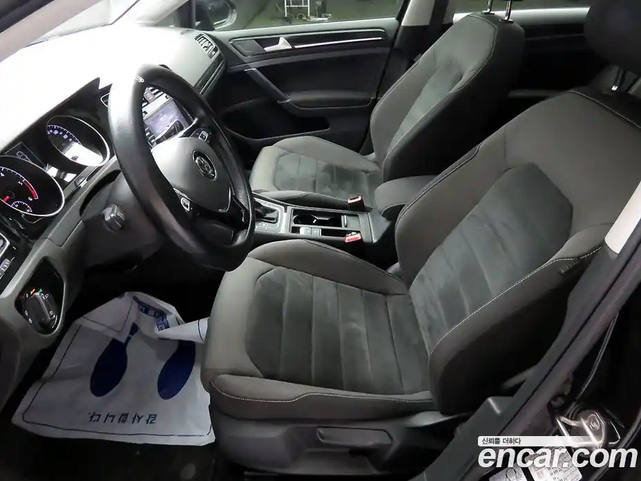 Volkswagen Golf 2015 2.0 Автомат в Москве № 301804, фото 5